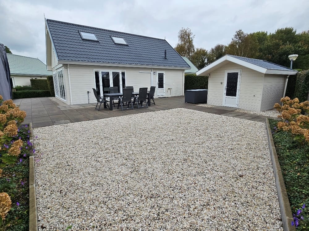 3-bedroom freehold villa in Barendrecht — photo 1 of 5