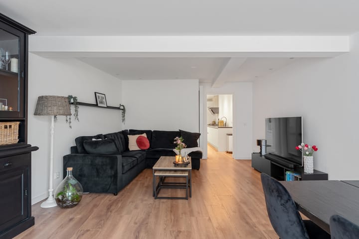 Photo 11 of Landstraat 9