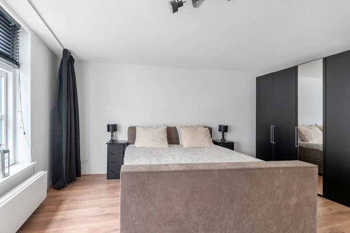 Photo 23 of Landstraat 9