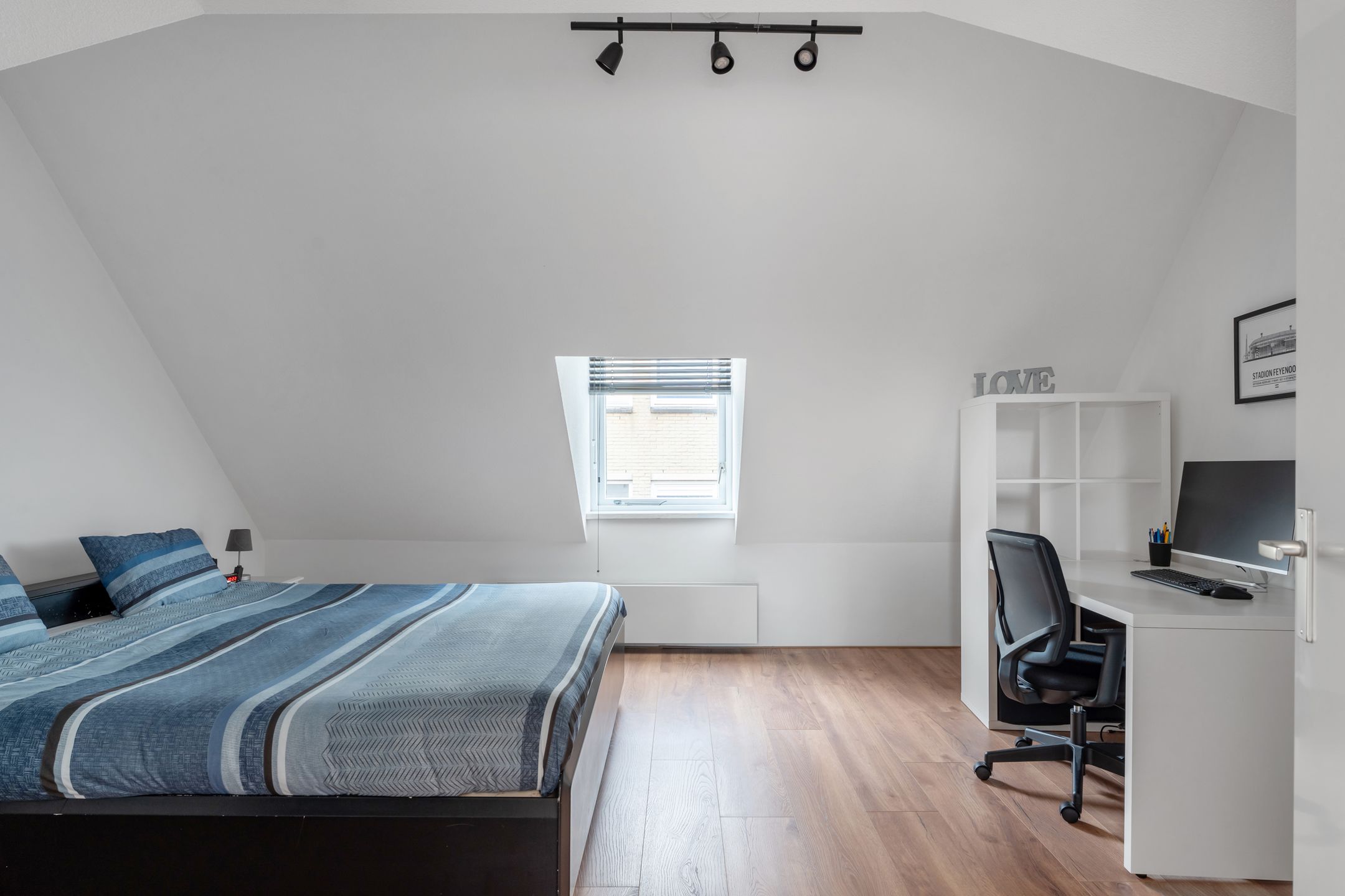 Photo 30 of Landstraat 9