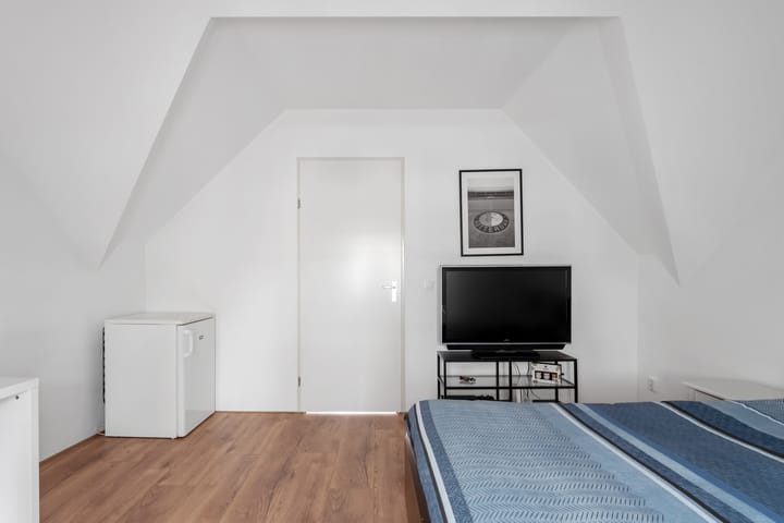 Photo 33 of Landstraat 9