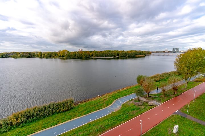 Foto 41 van Fellinilaan 332