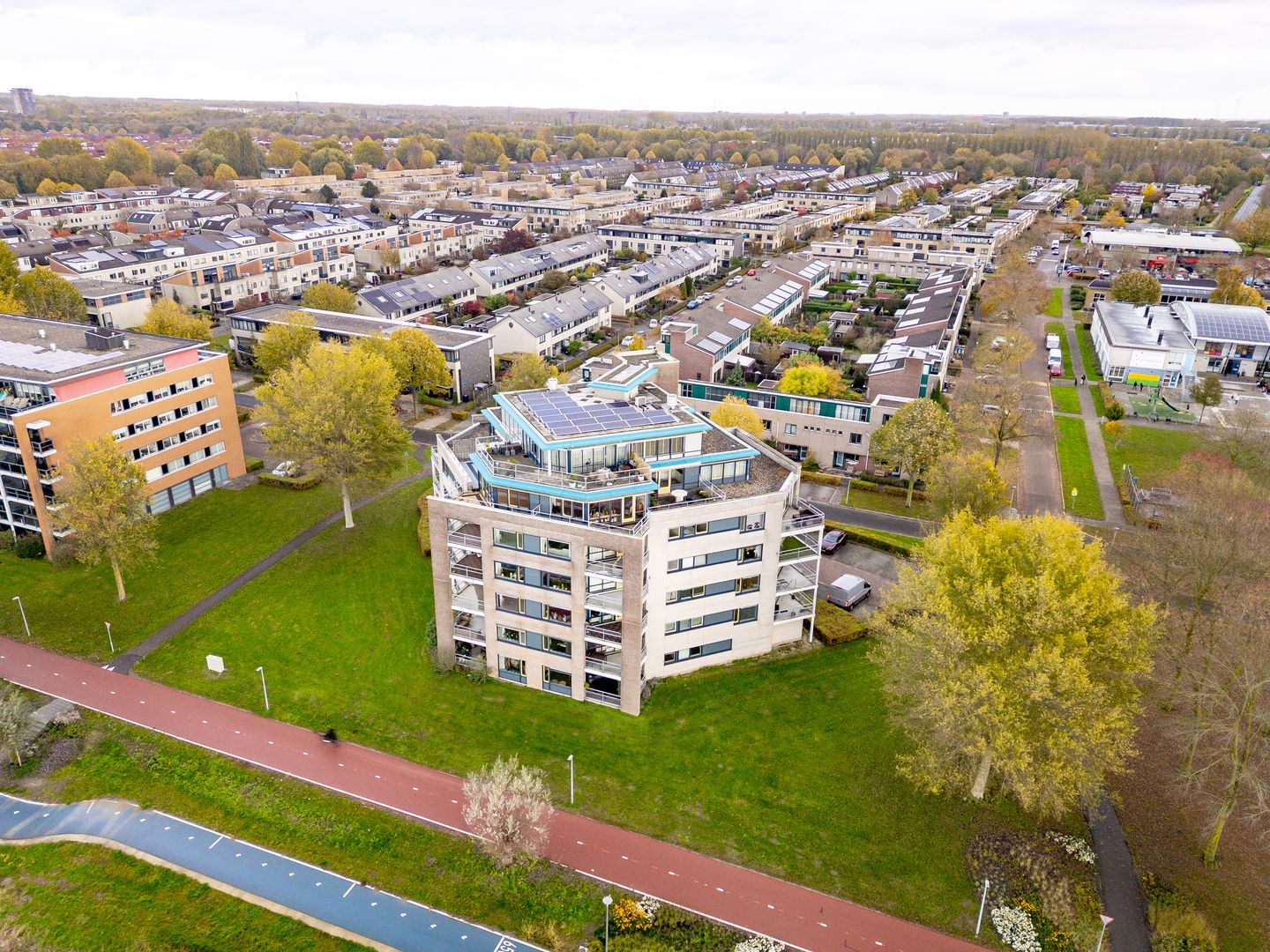 Foto 50 van Fellinilaan 332