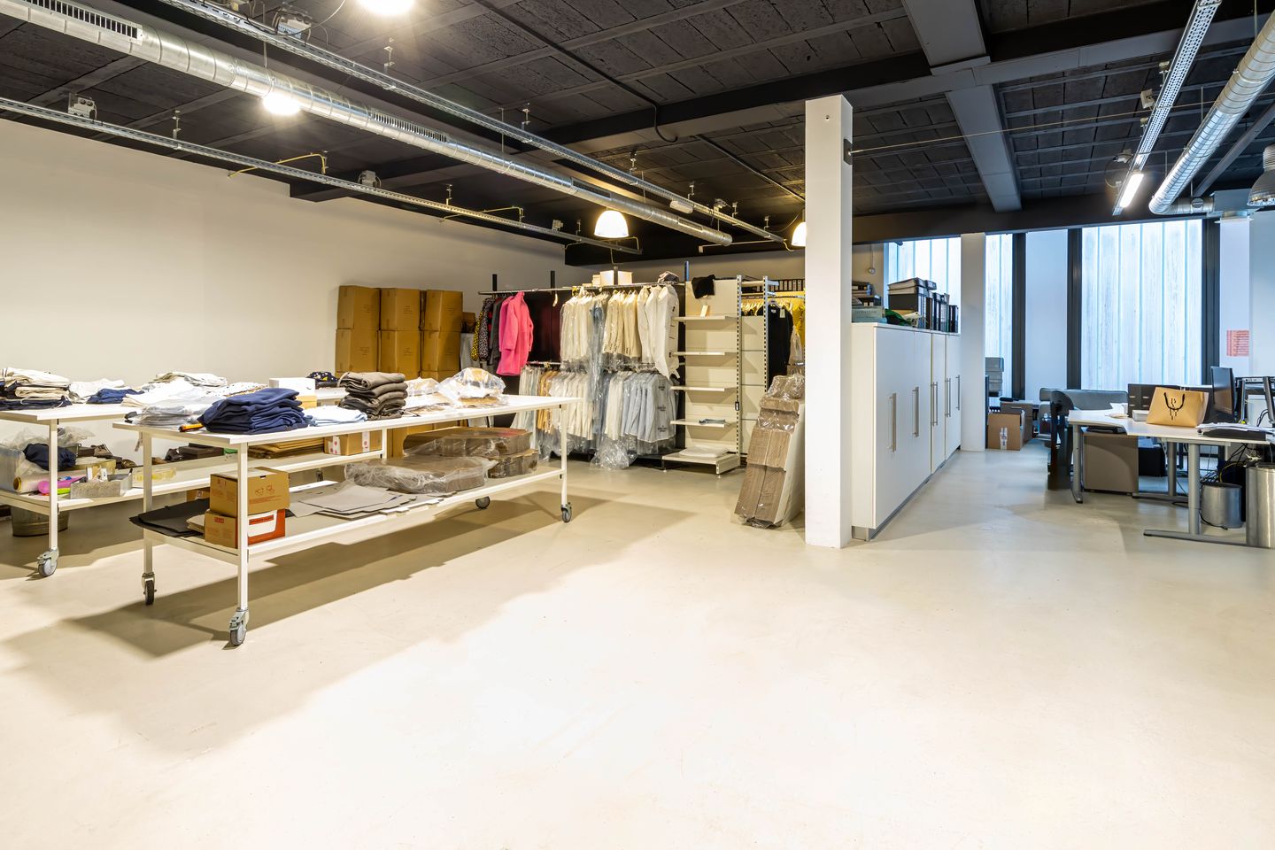 View photo 4 of Monumentstraat 1