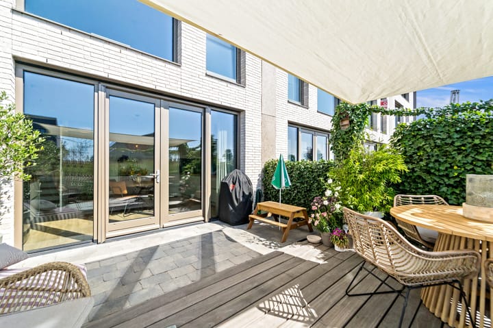 Leyweg 1207 main image