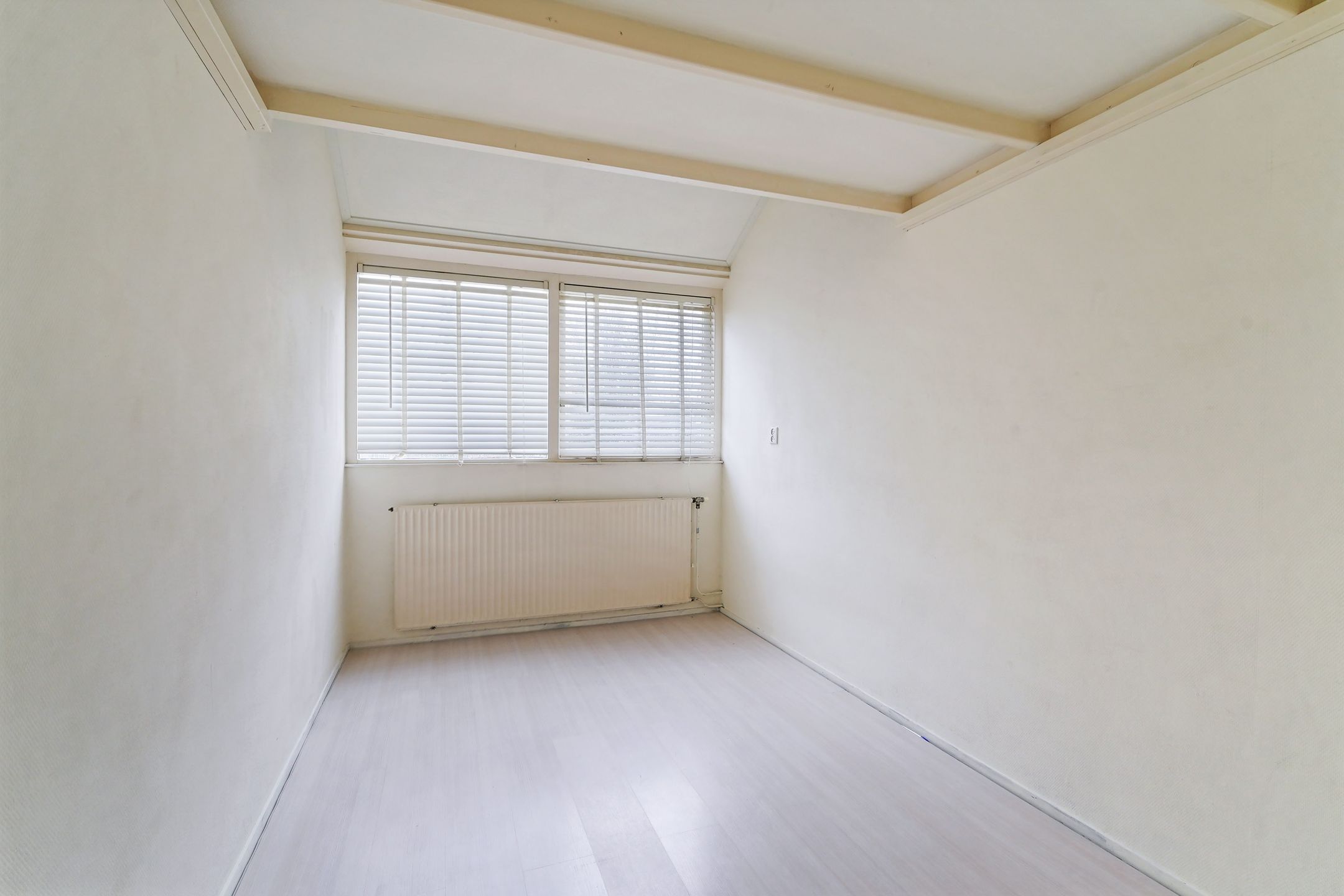 Photo 15 of Middelburgsestraat 104