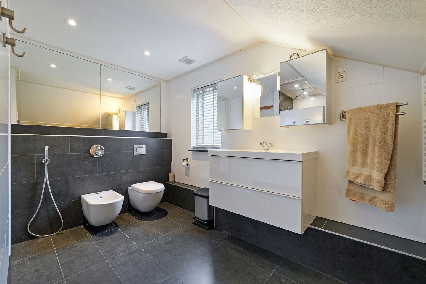 Photo 20 of Middelburgsestraat 104