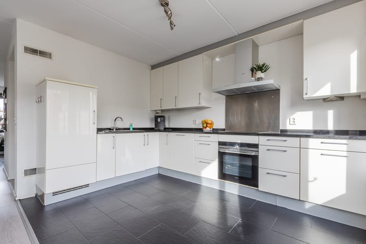 Photo 10 of Annie van Hattemtuin 24