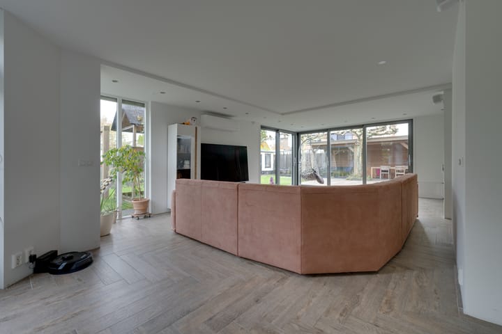 Foto 8 van Rustenburgerweg 57