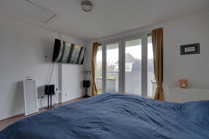 Foto 26 van Rustenburgerweg 57