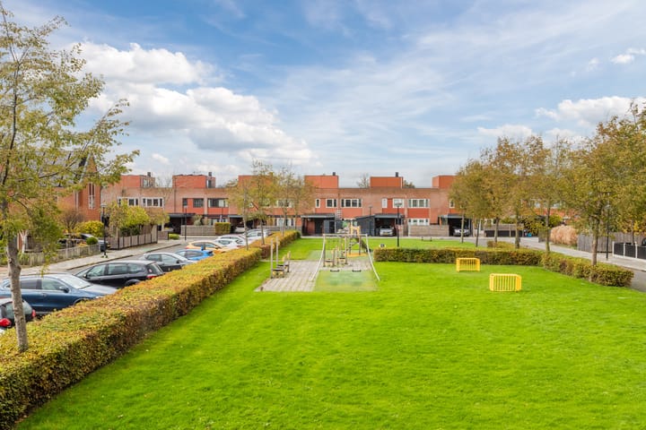 Photo 35 of Annie van Hattemtuin 24