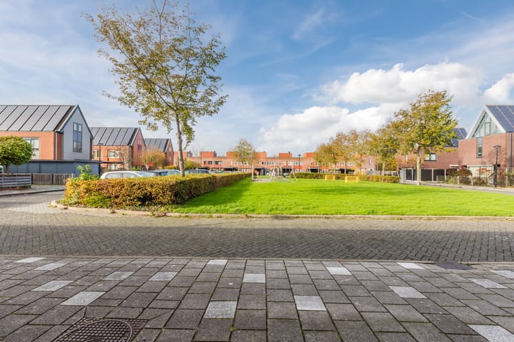 Photo 41 of Annie van Hattemtuin 24