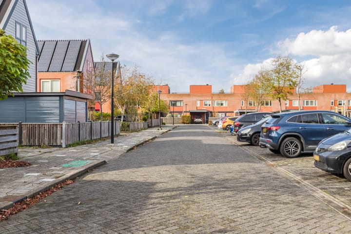 Photo 48 of Annie van Hattemtuin 24