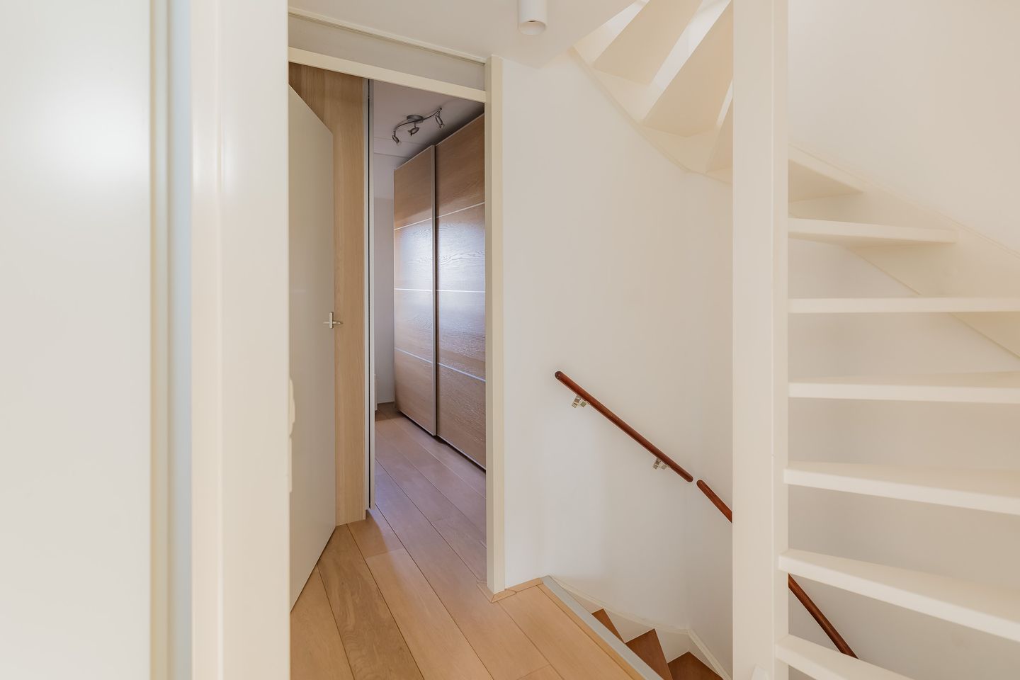 Foto 25 van Grote Boterbloem 74