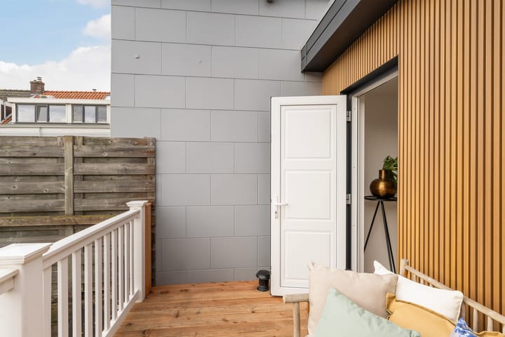 Photo 22 of Bleekstraat 100