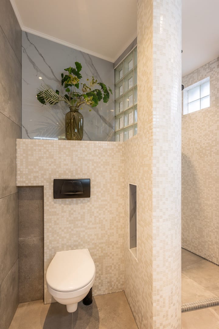 Photo 33 of Bleekstraat 100