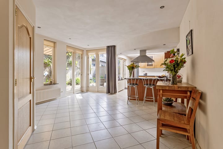 Photo 4 of Tramstraat 93