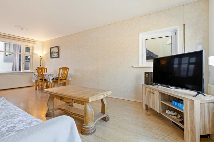 Foto 19 van van Ruysdaelstraat 23