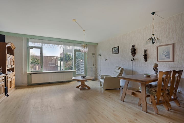 Foto 3 van Bredaweg 7