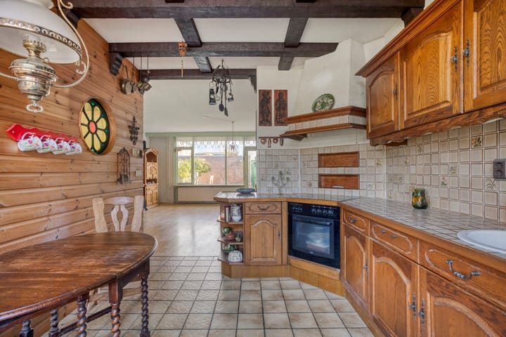 Foto 8 van Bredaweg 7