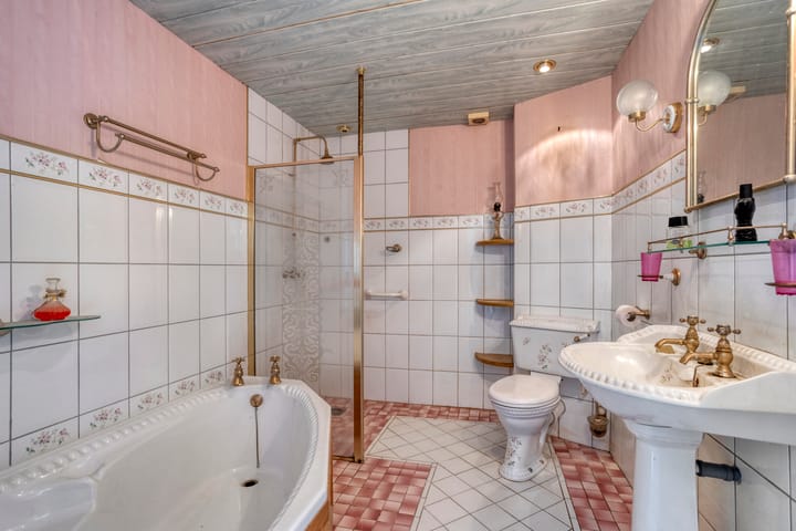 Foto 15 van Bredaweg 7