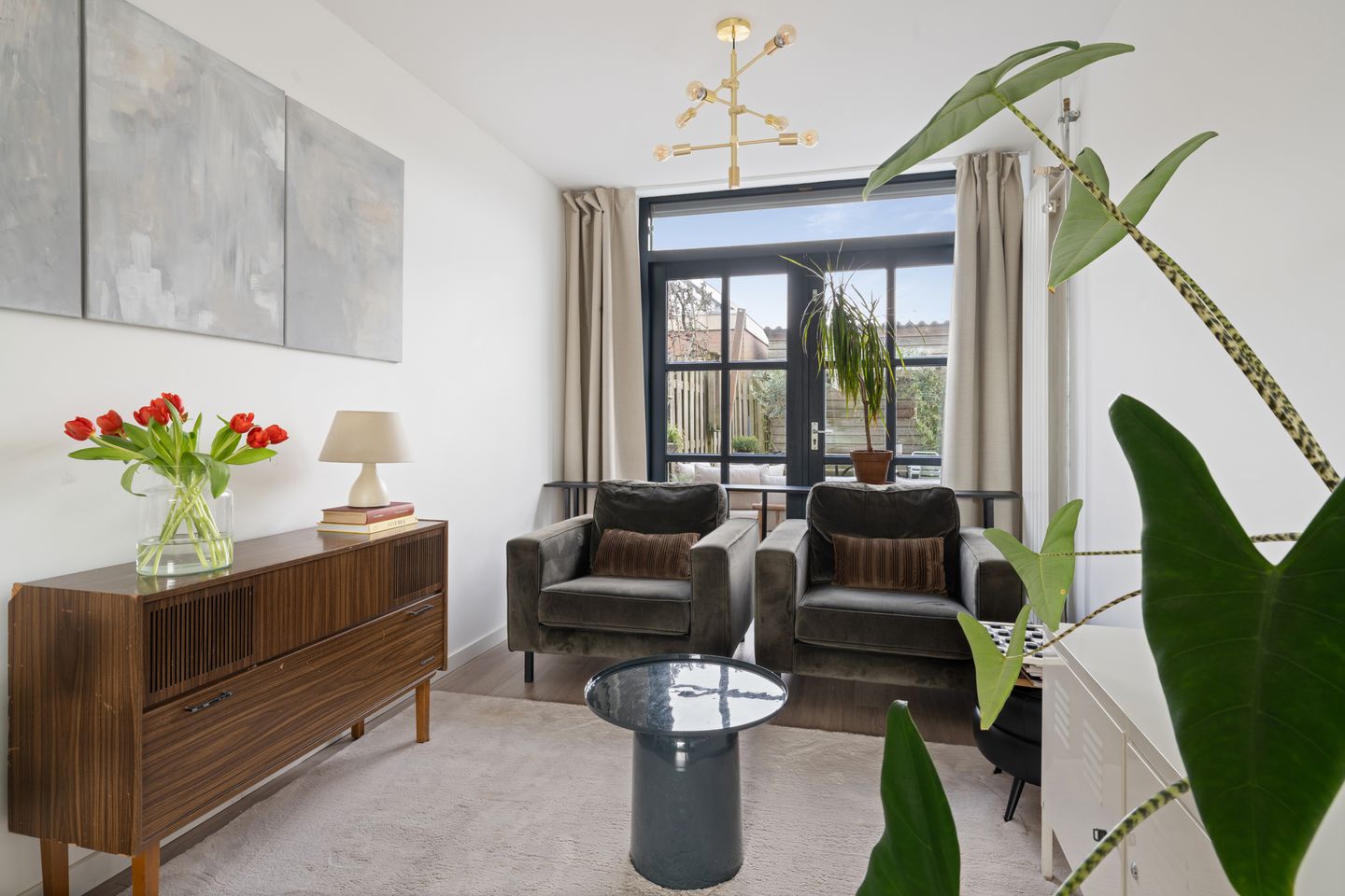 Photo 10 of Vondellaan 25