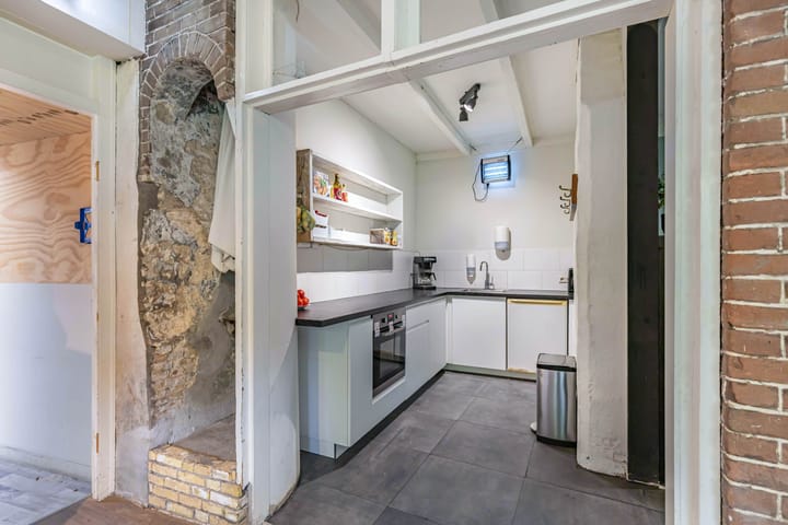 Foto 70 van Jongemastraat 33