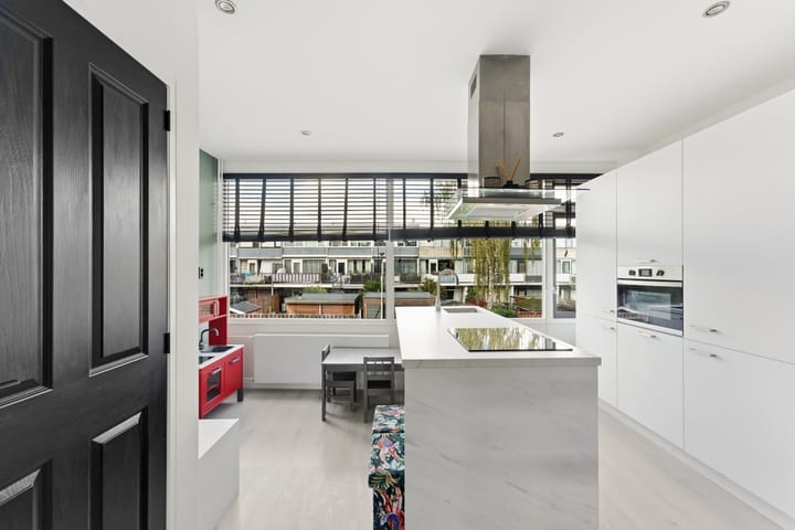 Photo 20 of Paulus Potterstraat 13