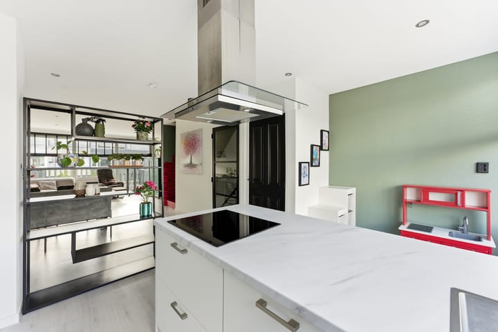 Photo 24 of Paulus Potterstraat 13