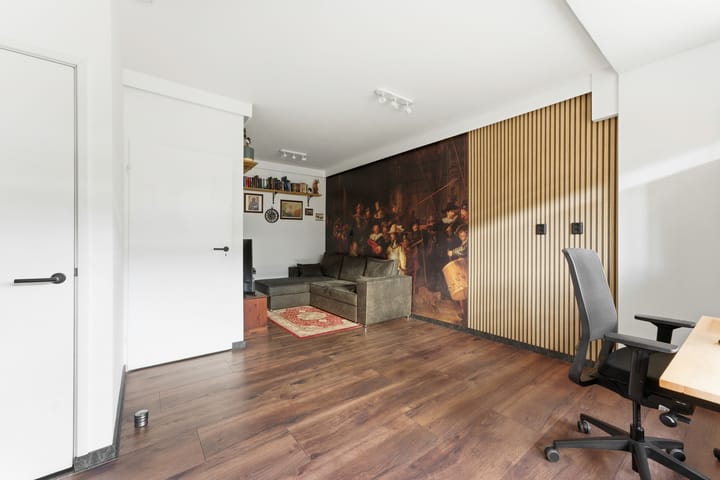 Photo 39 of Paulus Potterstraat 13