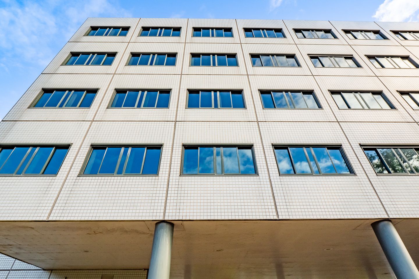 Bekijk foto 5 van Maarssenbroeksedijk 2