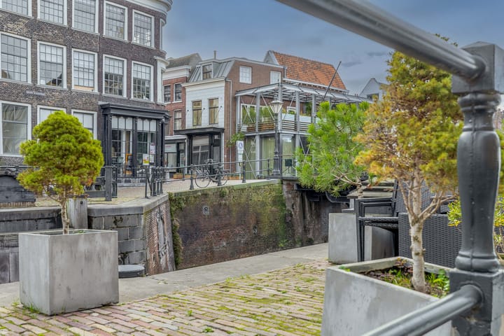 Photo 30 of Nieuwe Sluisstraat 2-A