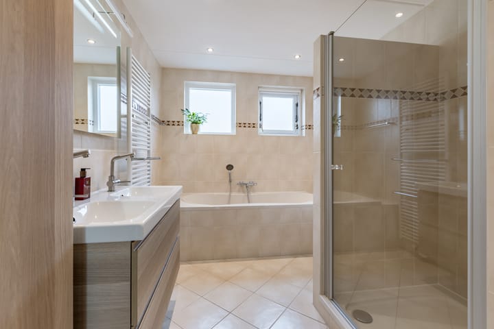 Foto 4 van Jenneke E. Bijlhof 15