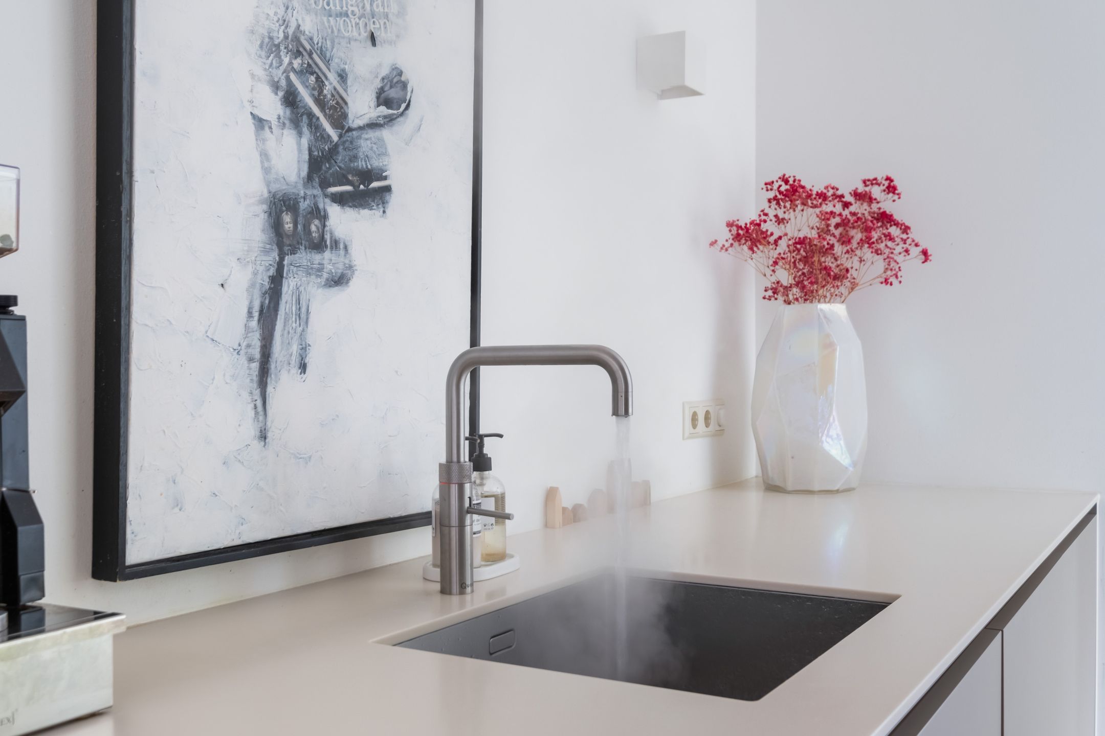 Photo 21 of Utrechtsestraat 10