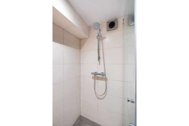 Photo 32 of Utrechtsestraat 10