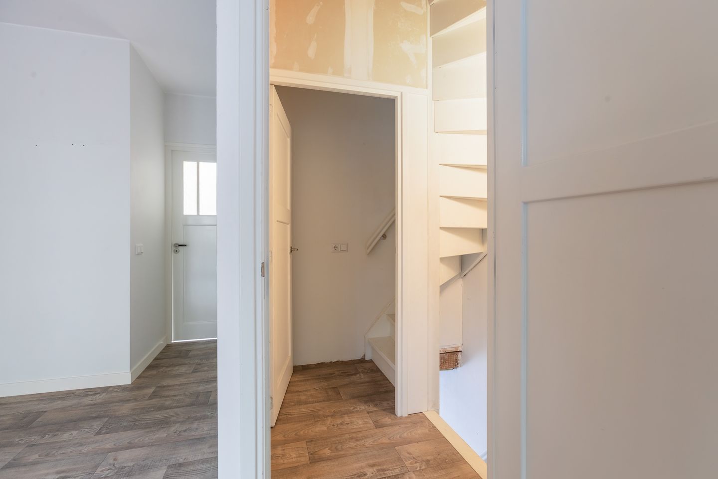 Foto 25 van Spuiweg 144