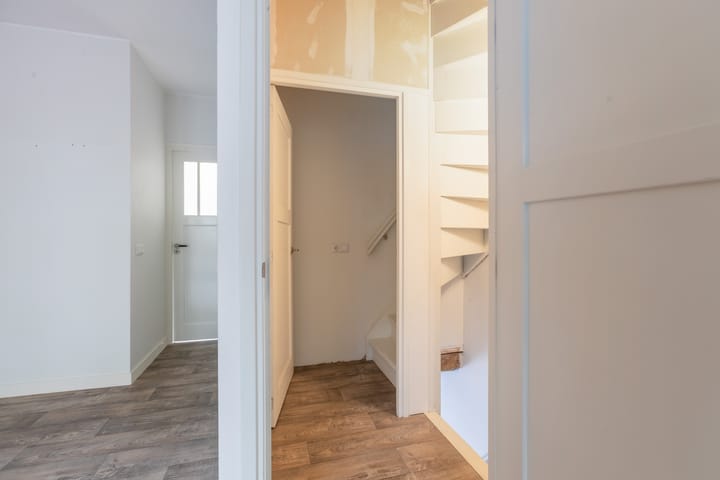 Foto 25 van Spuiweg 144