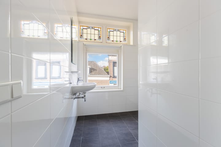 Foto 31 van Spuiweg 144