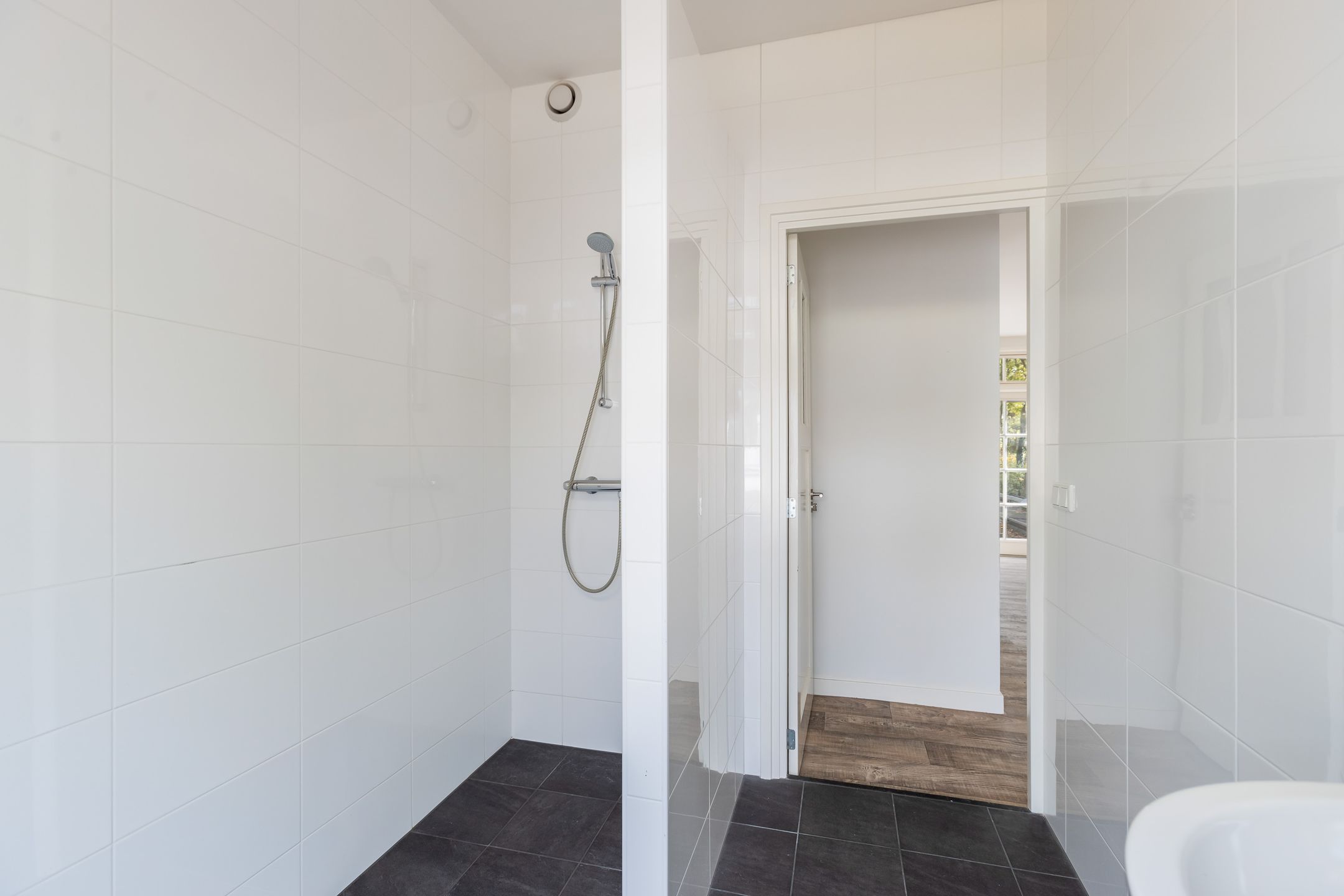 Foto 33 van Spuiweg 144