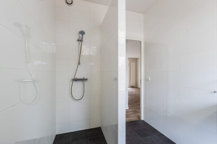 Foto 34 van Spuiweg 144