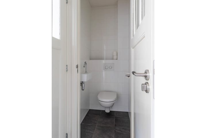 Foto 35 van Spuiweg 144