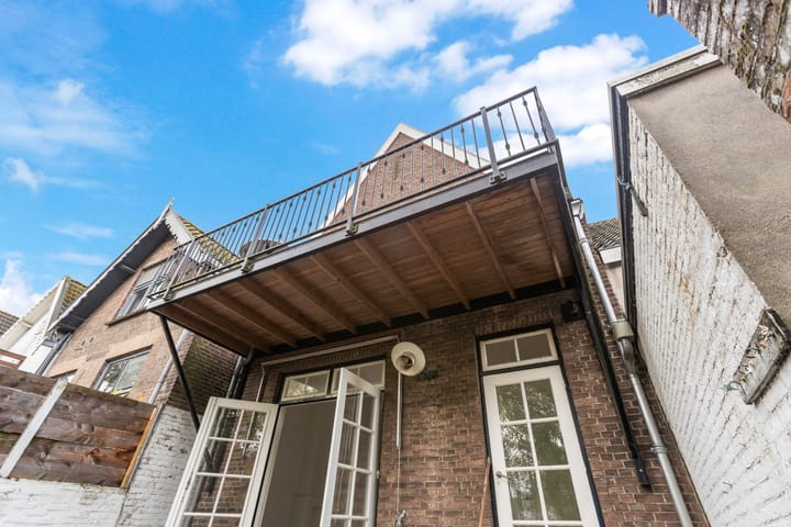 Foto 15 van Spuiweg 144