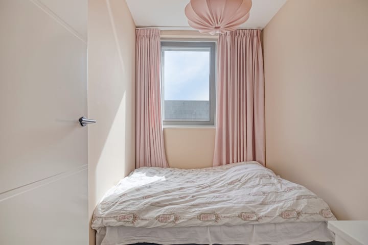 Photo 21 of Ebben 19