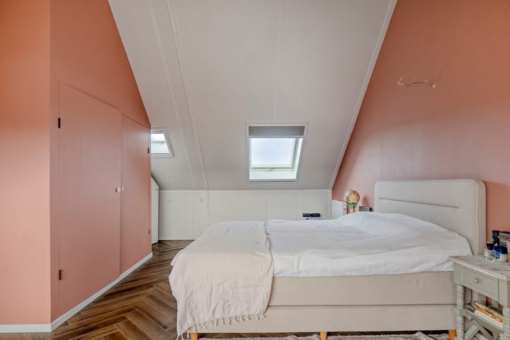 Photo 23 of Ebben 19