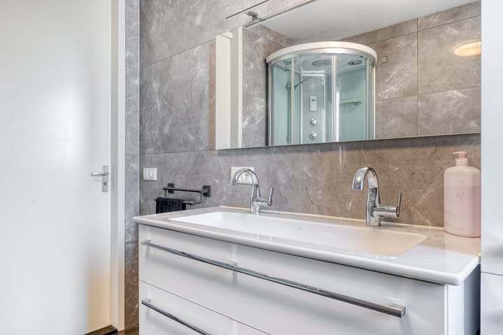 Foto 32 van Parallelweg 42