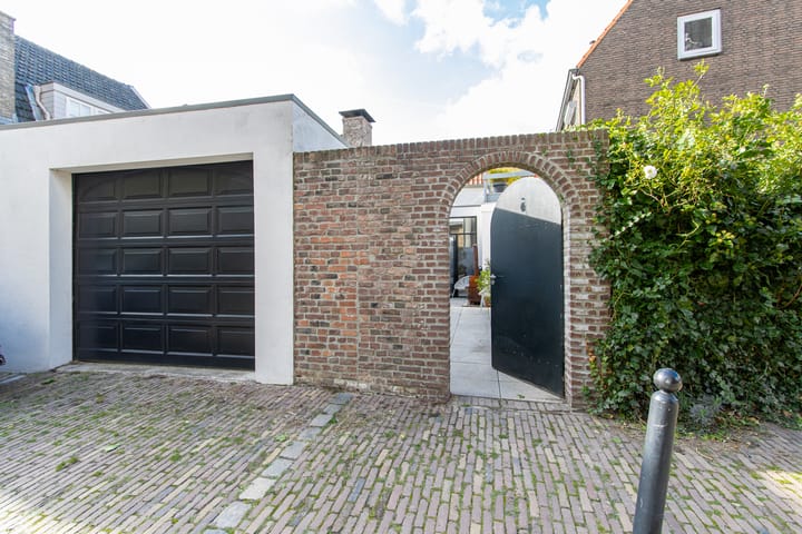 Photo 2 of Nieuwstraat 18