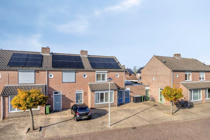 Foto 5 van Heiveldplein 6