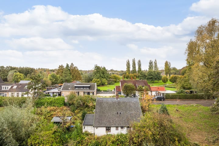 Photo 4 of Domela Nieuwenhuisweg 184