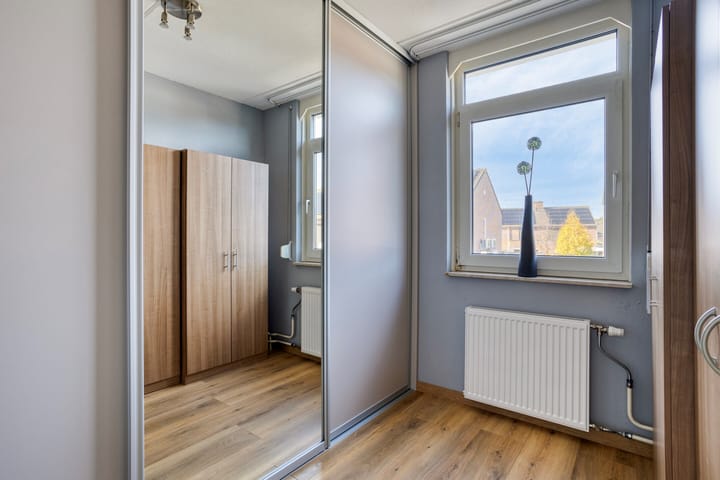 Foto 26 van Heiveldplein 6