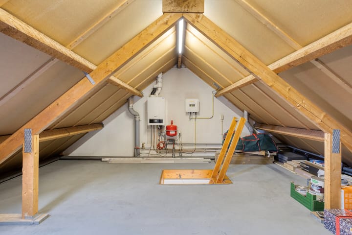 Foto 30 van Heiveldplein 6